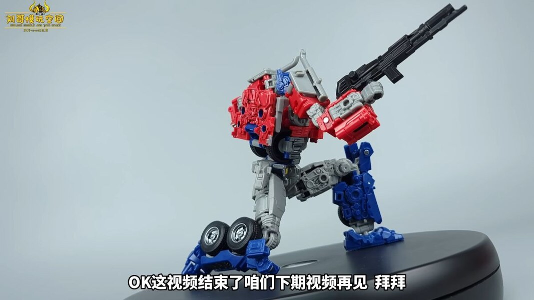 Image Of SS 102 Optimus Prime Transformers Studio Series Action Figure  (25 of 25)